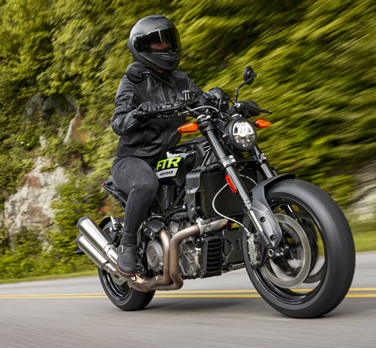 INSPIRERANDE OCH TRYGG KÖRSTÄLLNING